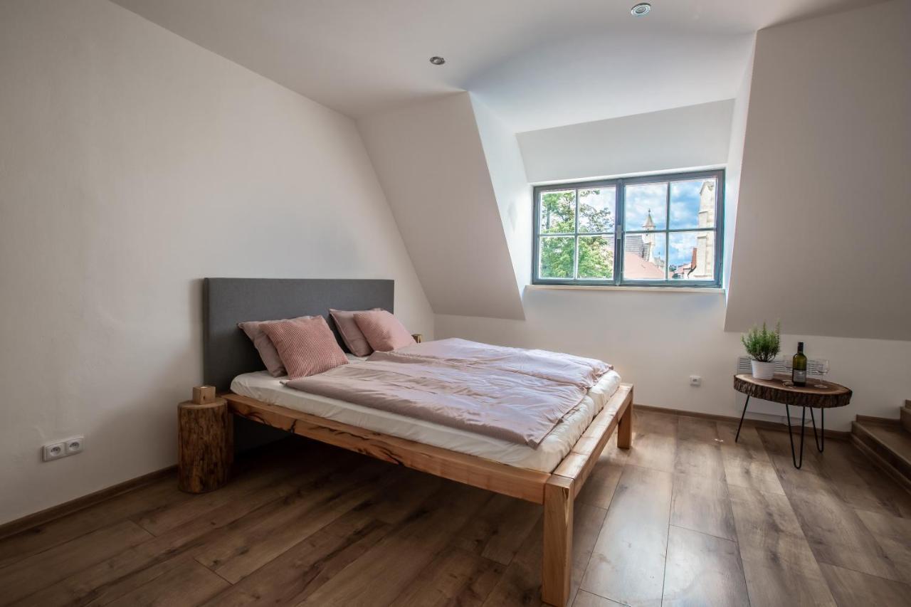 Apartmany Na Mikulasskem Namesti 즈노이모 외부 사진