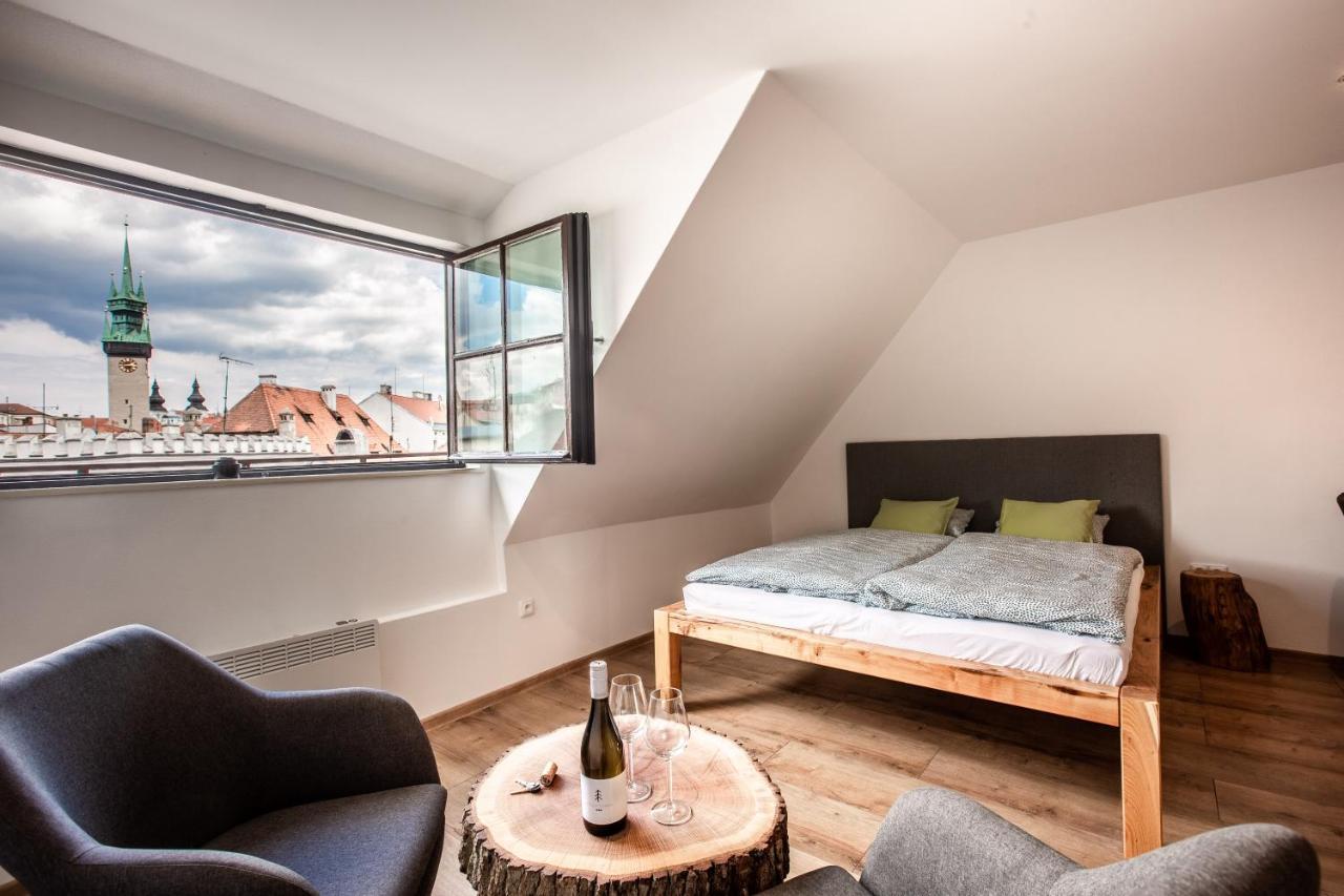 Apartmany Na Mikulasskem Namesti 즈노이모 외부 사진